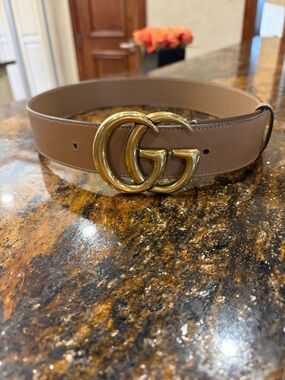 Gucci GG Marmont Wide Leather Belt. Antique Brass Metal Logo. SZ 75. Tan. 1.5”
